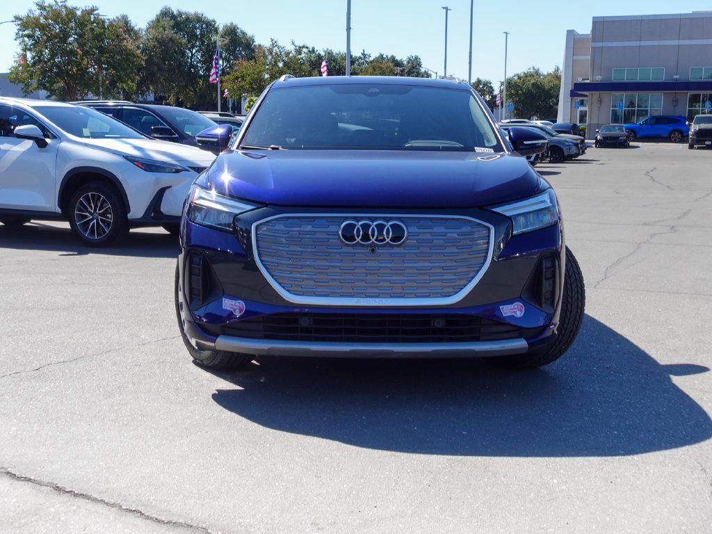 Used 2023 Audi Q4 e-tron Premium Plus w/ Premium Plus RWD image 2