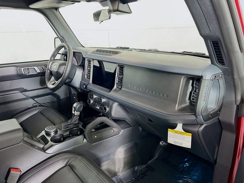 New 2025 Ford Bronco Badlands image 29