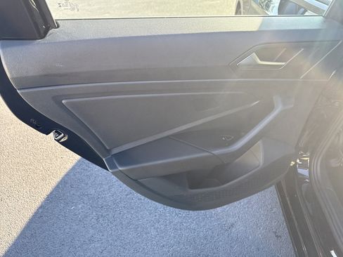 Used 2025 Volkswagen Jetta Sport image 26