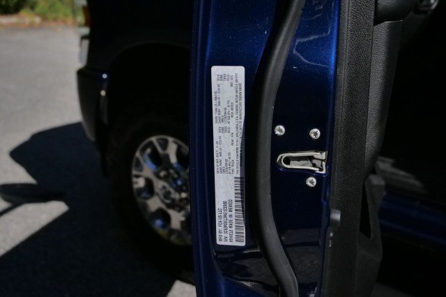 Used 2024 RAM 3500 Laramie AWD/4WD image 46