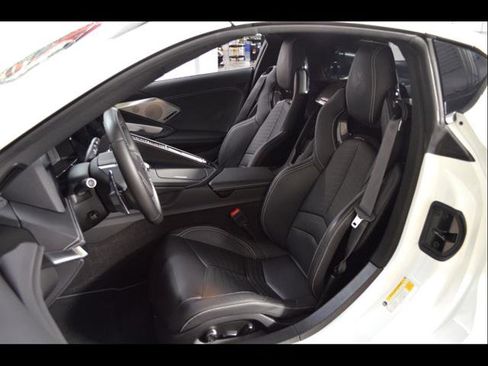 Used 2025 Chevrolet Corvette Stingray Preferred Cpe w/ Z51 Performance Package image 11