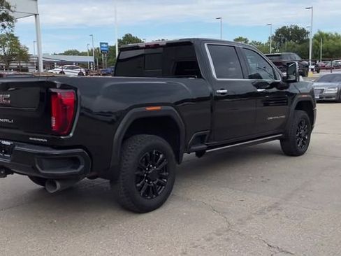 Used 2023 GMC Sierra 2500 Denali w/ Denali Black Diamond Edition image 8