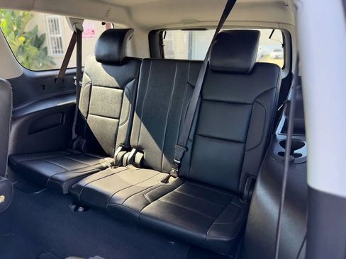 Used 2019 Chevrolet Suburban LT w/ Max Trailering Package image 28