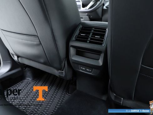 Used 2025 Volkswagen Tiguan SE R-Line image 78