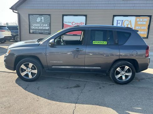 Used 2016 Jeep Compass High Altitude image 8