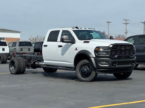 New 2026 RAM 5500 Tradesman image 2