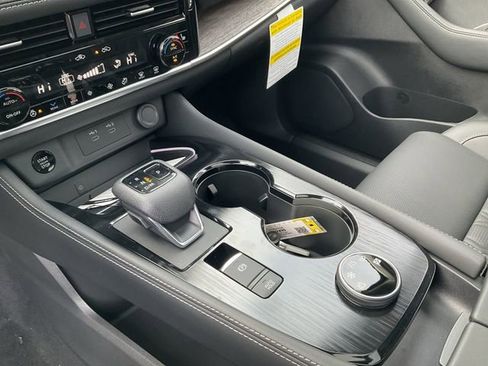 New 2026 Nissan Rogue Platinum w/ Platinum Premium Package image 25