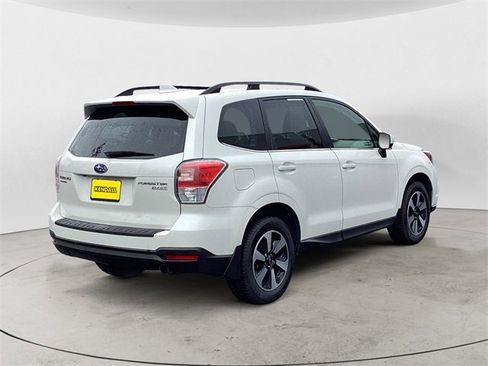 Used 2017 Subaru Forester 2.5i Limited w/ Protection Package #2 image 5