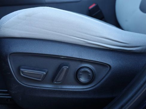 Used 2022 Toyota RAV4 XLE w/ Convenience Package image 34