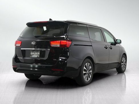 Used 2016 Kia Sedona SX FWD image 5