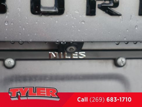 Used 2021 Chevrolet Suburban Z71 AWD/4WD image 16
