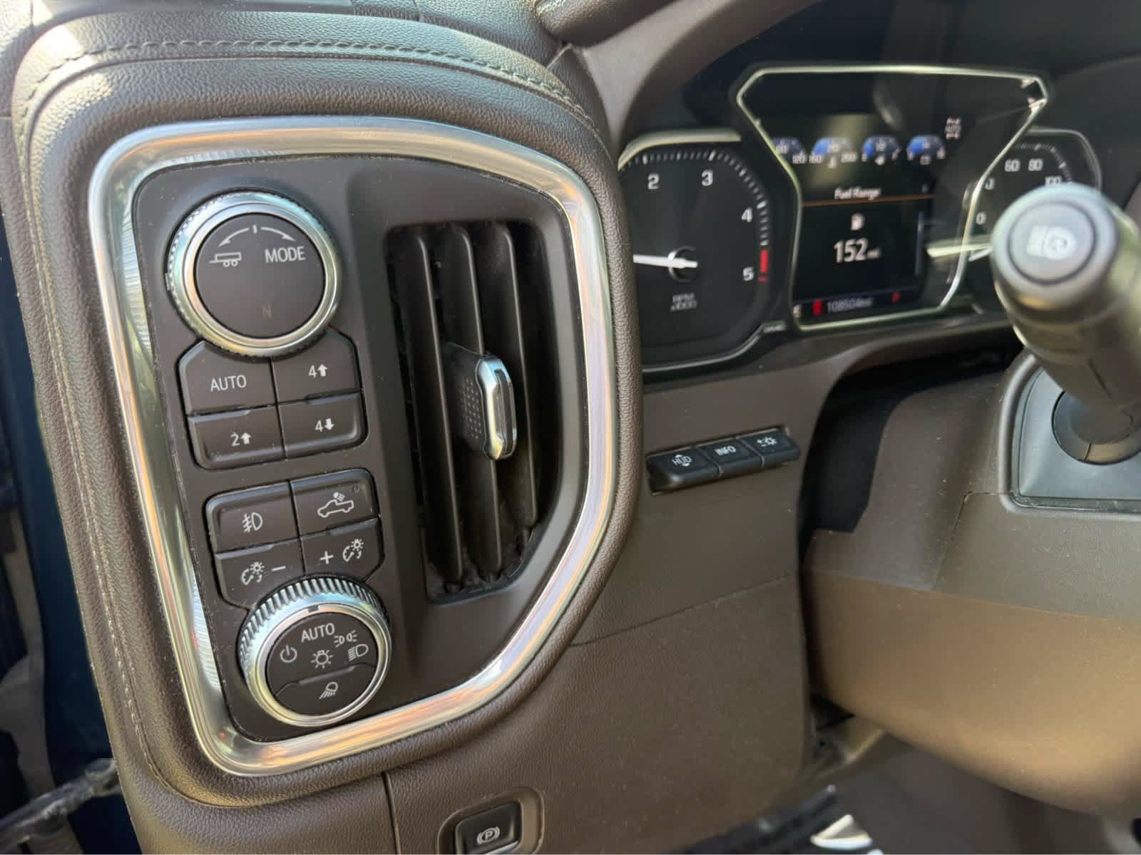 Used 2021 GMC Sierra 3500 Denali w/ Denali Ultimate Package AWD/4WD image 17