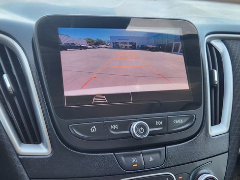 Used 2023 Chevrolet Malibu LT FWD image 19