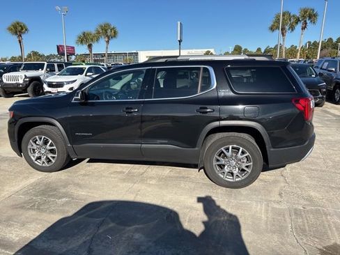Used 2021 GMC Acadia SLT w/ LPO, Floor Liner Package image 8
