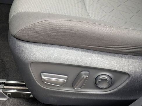 Used 2023 Toyota RAV4 AWD Hybrid image 25