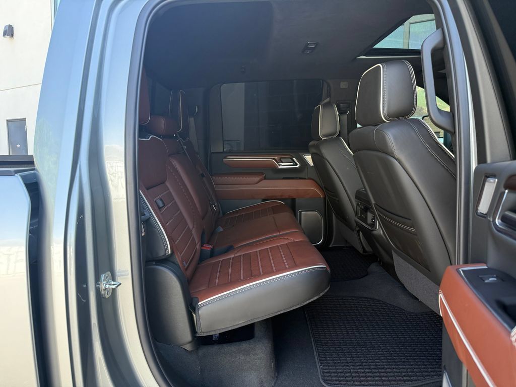 Used 2026 GMC Sierra 3500 Denali Ultimate AWD/4WD image 44