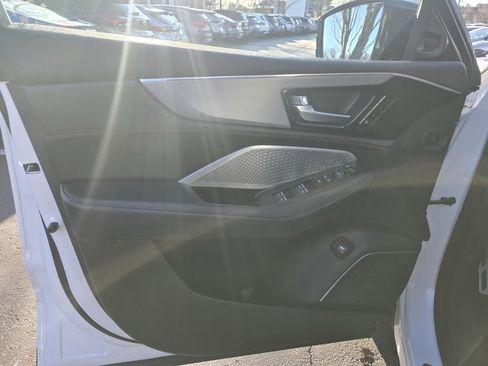 Used 2022 Acura MDX A-Spec image 17
