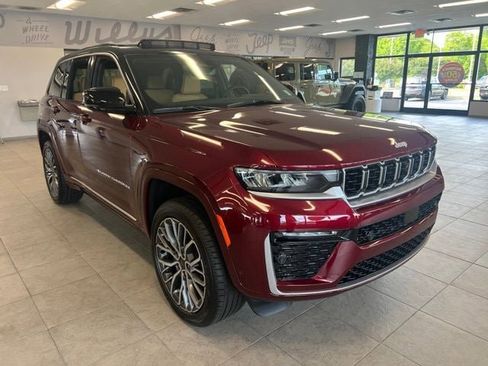 New 2026 Jeep Grand Cherokee Summit AWD/4WD image 1