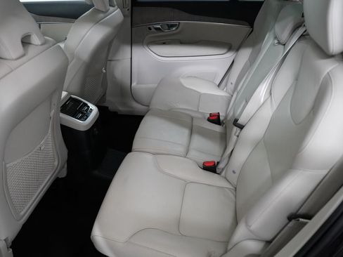 Used 2024 Volvo XC90 T8 Plus AWD/4WD image 28
