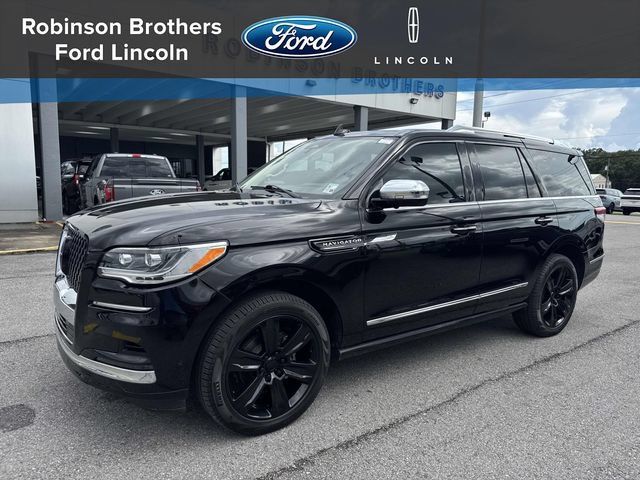 Used 2022 Lincoln Navigator Black Label AWD/4WD image 1