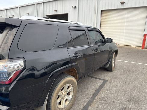 Used 2017 Toyota 4Runner SR5 image 6