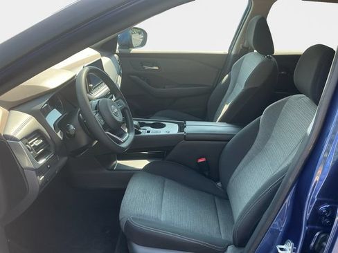 Used 2023 Nissan Rogue SV FWD image 11