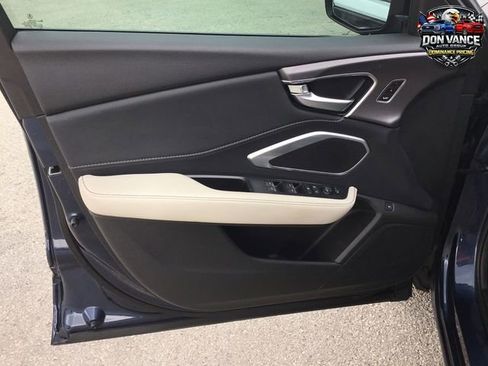 Used 2025 Acura RDX SH-AWD image 10