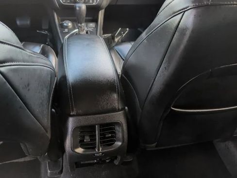 Used 2020 Jeep Cherokee Latitude Plus w/ Comfort/Convenience Group AWD/4WD image 26