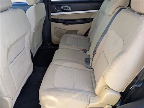 Used 2016 Ford Explorer XLT w/ Equipment Group 201A image 18