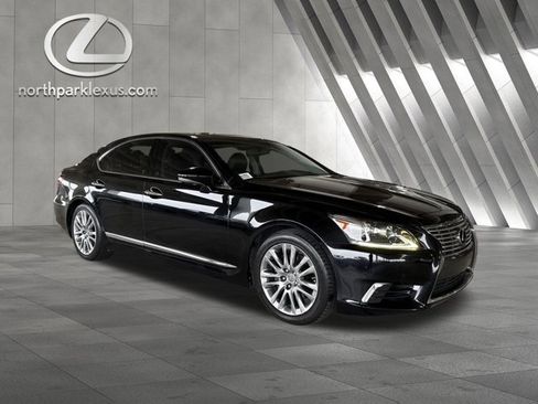 Used 2017 Lexus LS 460 image 5