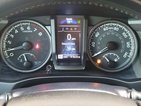 Used 2023 Toyota Tacoma 4x4 Double Cab image 26