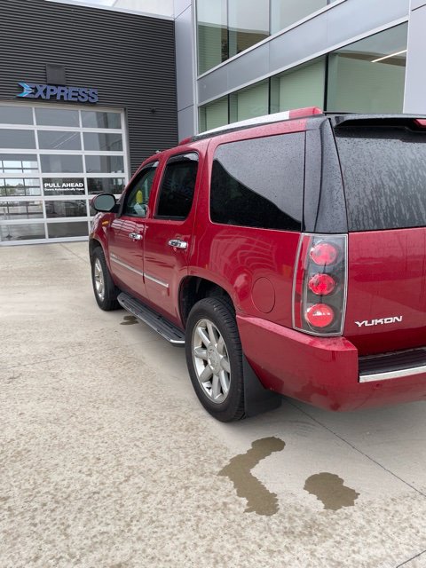 Used 2014 GMC Yukon Denali AWD/4WD image 5