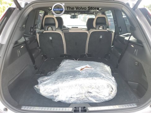 Used 2026 Volvo XC90 B6 Plus w/ Protection Package Premier AWD/4WD image 8