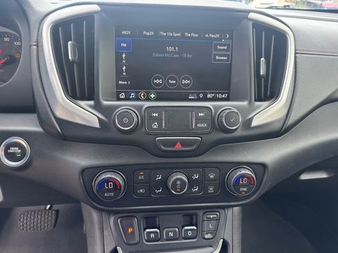 Used 2019 GMC Terrain SLT w/ Preferred Package FWD image 18