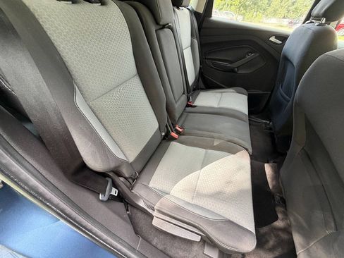 Used 2018 Ford Escape SE w/ Ford Safe & Smart Package AWD/4WD image 14