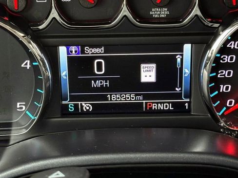 Used 2018 Chevrolet Silverado 2500 High Country w/ Duramax Plus Package AWD/4WD image 26