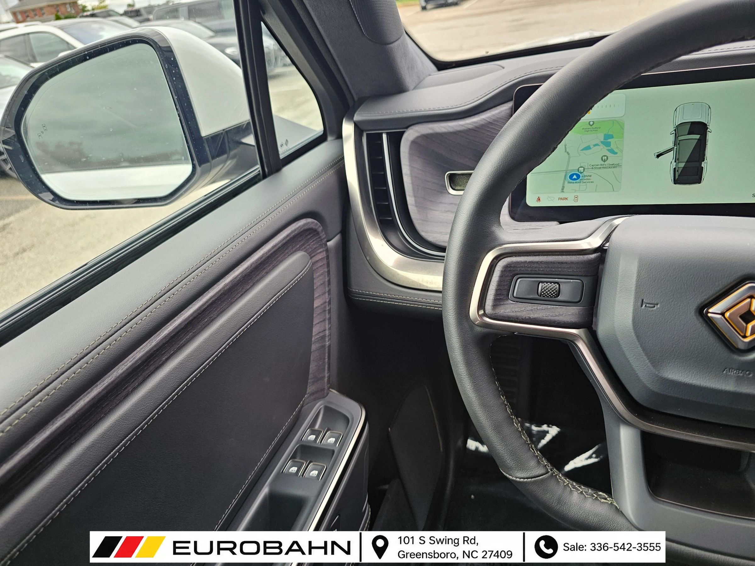 Used 2025 Rivian R1S Adventure Dual AWD/4WD image 14