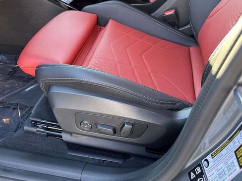 Certified 2025 BMW X2 xDrive28i image 25