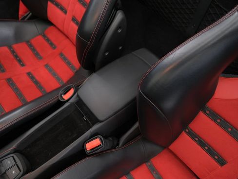 Used 2019 Ferrari 488 Spider RWD image 2