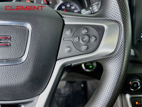 Used 2024 GMC Terrain SLE AWD/4WD image 15