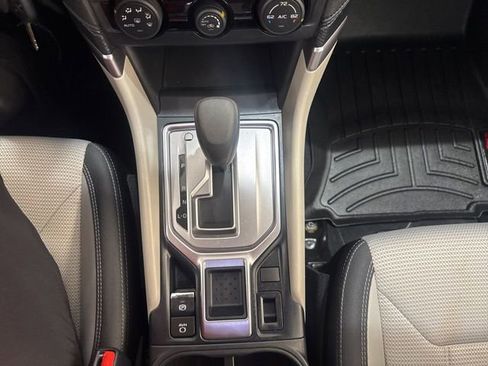 Used 2022 Subaru Forester image 16