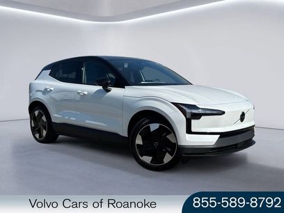 New 2025 Volvo EX30 Plus w/ Protection Package Premier