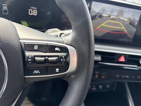 Used 2025 Kia K5 LXS image 27