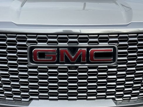 Certified 2022 GMC Yukon Denali image 35