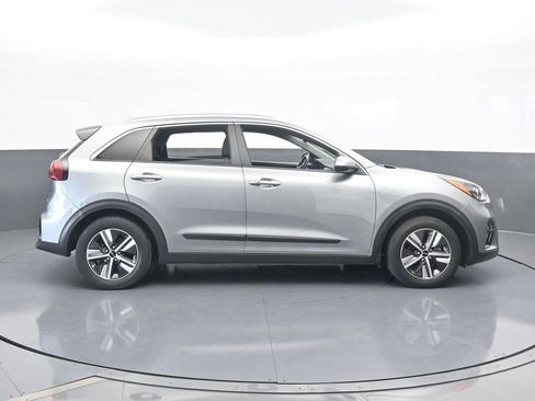 Used 2022 Kia Niro LXS image 7