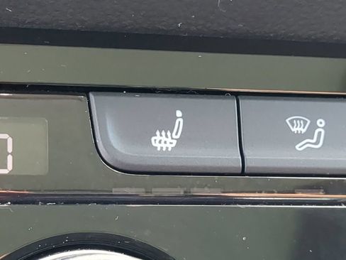 Certified 2023 Volkswagen Taos SEL AWD/4WD image 26