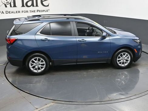 Used 2024 Chevrolet Equinox LT w/ LPO, Floor Liner Package image 40