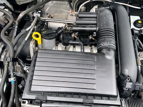 Used 2017 Volkswagen Jetta SE FWD image 31