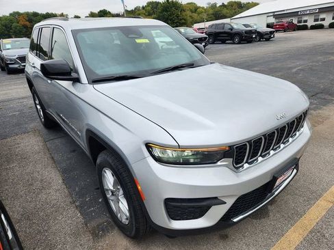 New 2025 Jeep Grand Cherokee Laredo X w/ Luxury Tech Group I AWD/4WD image 1