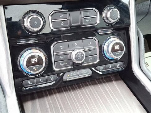 Used 2021 GMC Yukon XL Denali w/ Denali Ultimate Package image 14